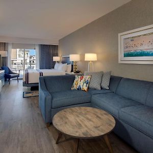 Junior King Suite Kitchenette Hearing Accessible